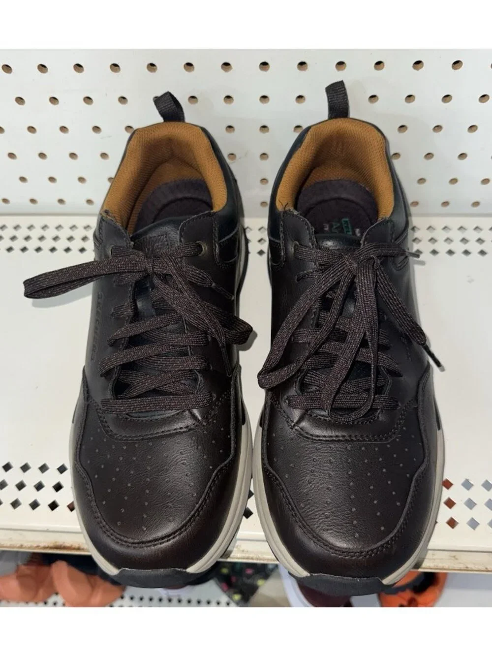 Skechers excellent see